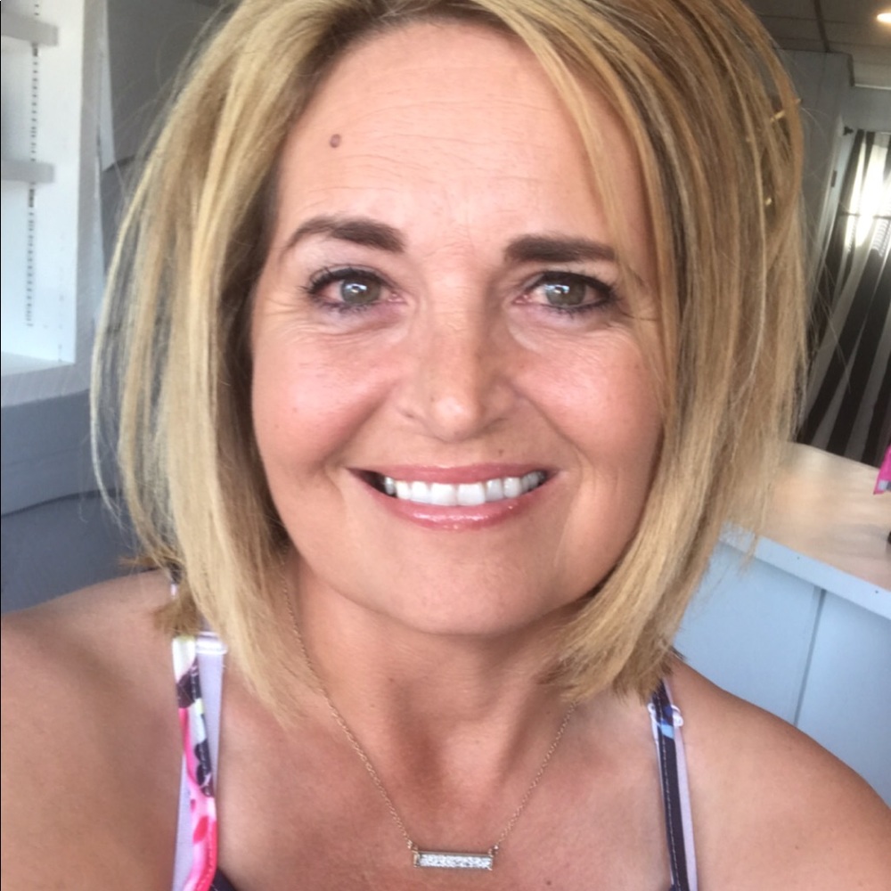 Meet your Posher, Angie